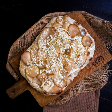 Римская пицца "Груша горгонзола" 20*30