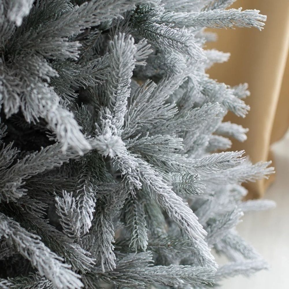 Заснеженная елка «Арктико» (Литая хвоя) 210 см / 2.1 м