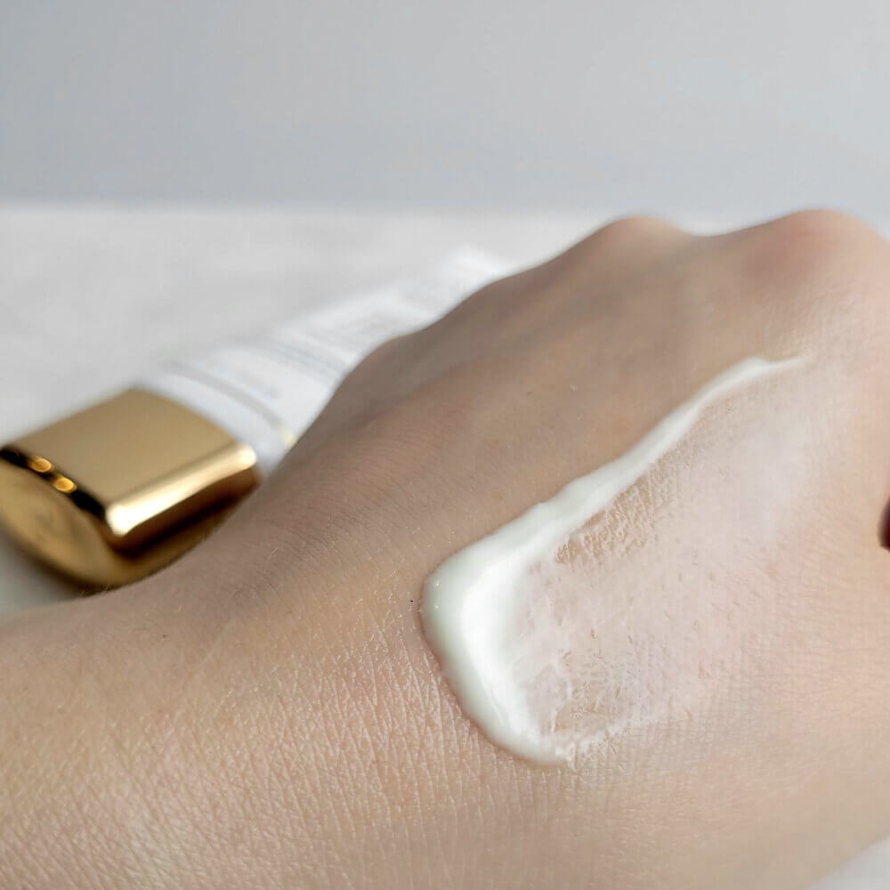 d'Alba Moist Glow Sun Serum White Truffle&Collagen Sun Screen SPF50+ PA++++