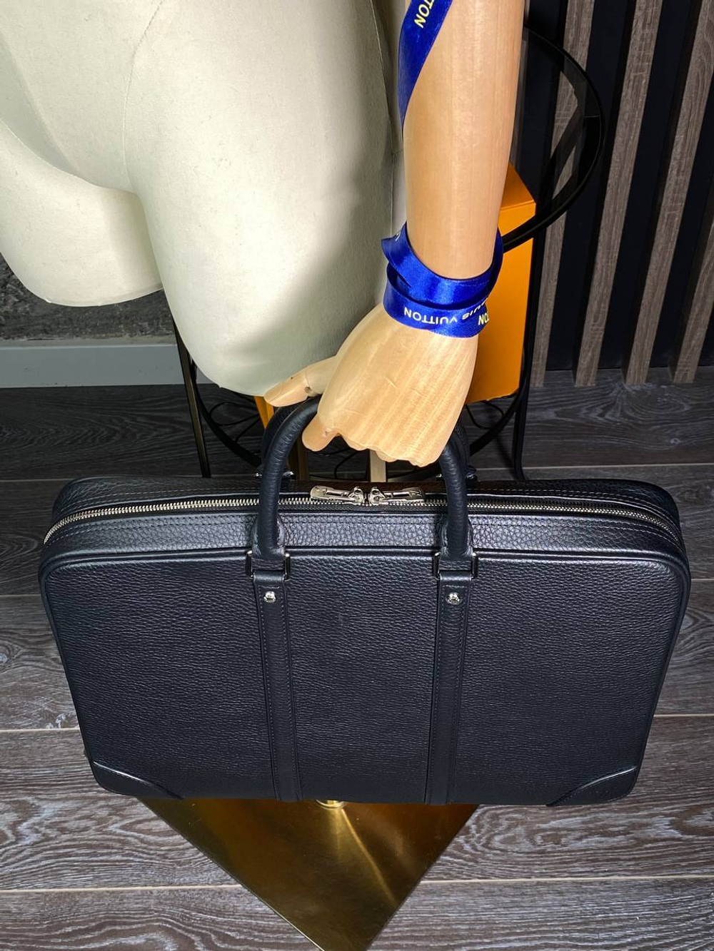 Портфель Louis Vuitton