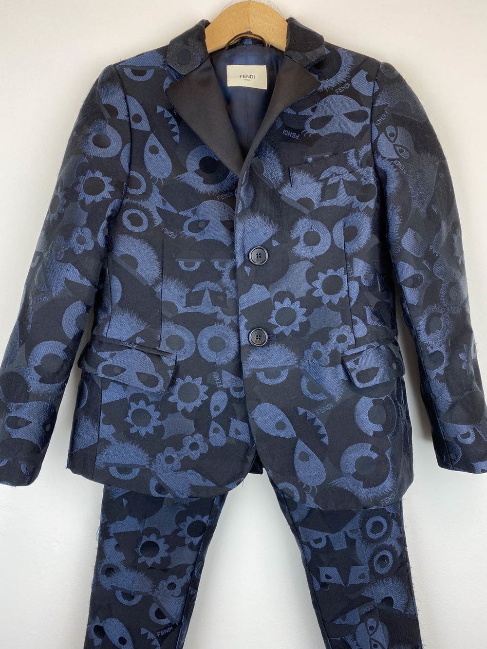 Костюм Fendi