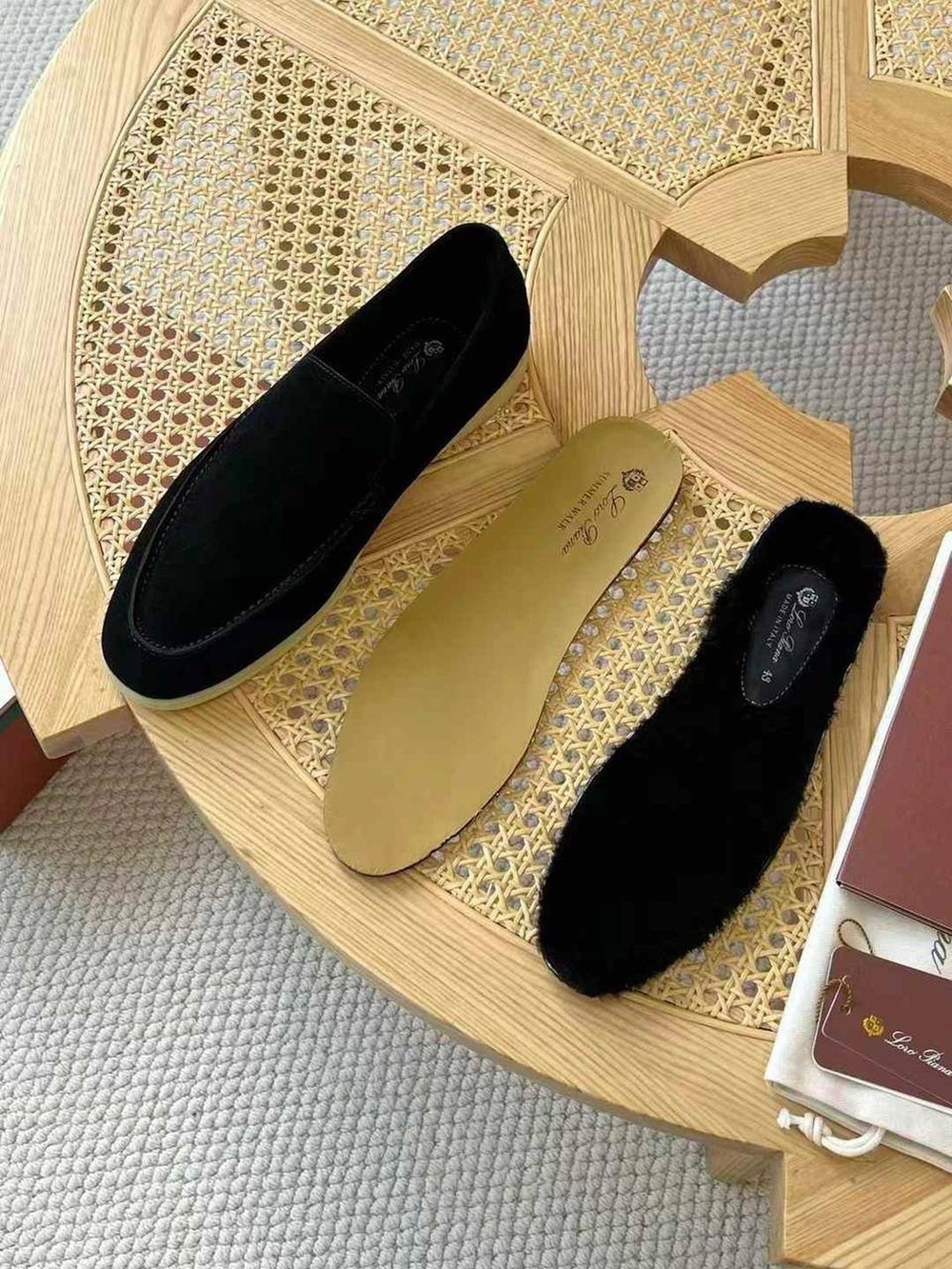 Лоферы Loro Piana Summer Walk с мехом