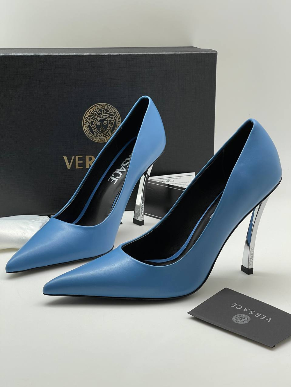Туфли Versace