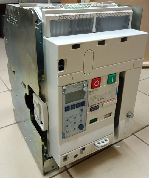 Legrand DMX3 1600 287 02 с хранения