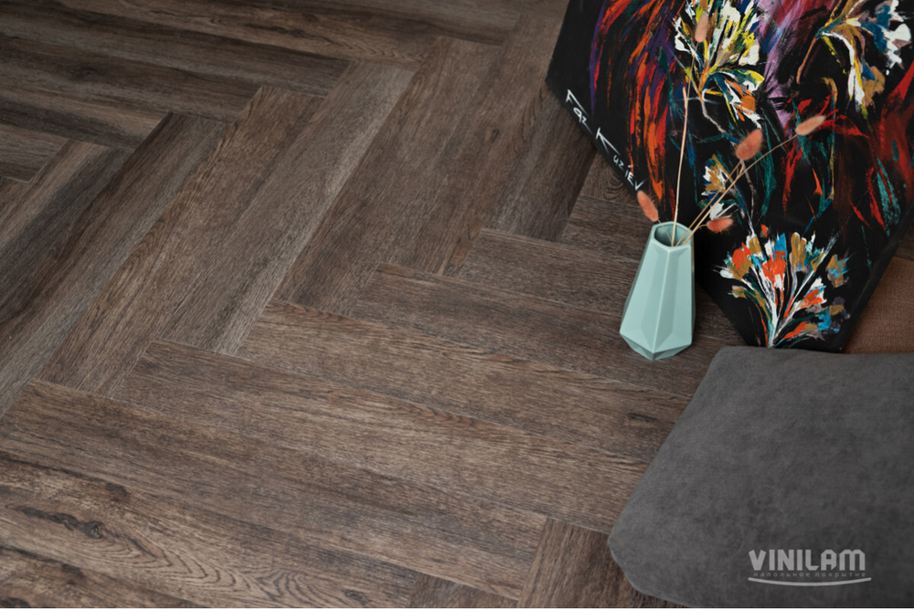 Кварцвиниловая плитка VINILAM PARQUET HERRINGBONE Паркет Донателло IS11211 - Магазин напольных покрытий в Екатеринбурге. MAXI ПОЛ.