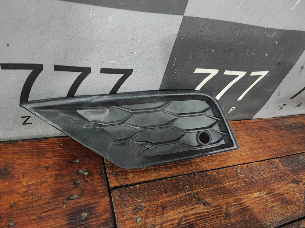 Накладка переднего бампера VW Tiguan 2 16-20 Б/У Оригинал 5NA8546619B9