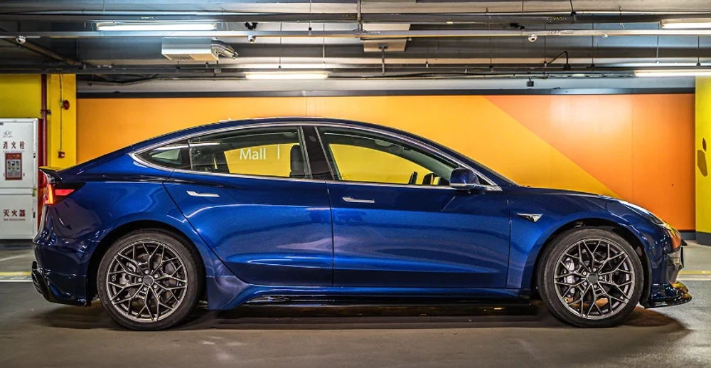 Обвес для Tesla Model 3 2017+ Тесла