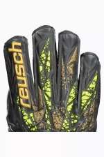 Вратарские перчатки Reusch Attrakt Infinity Finger Support Junior