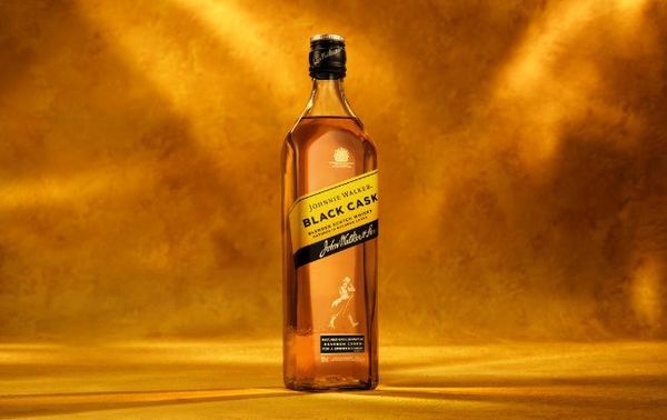 Johnnie Walker выпускает новый виски Black Cask