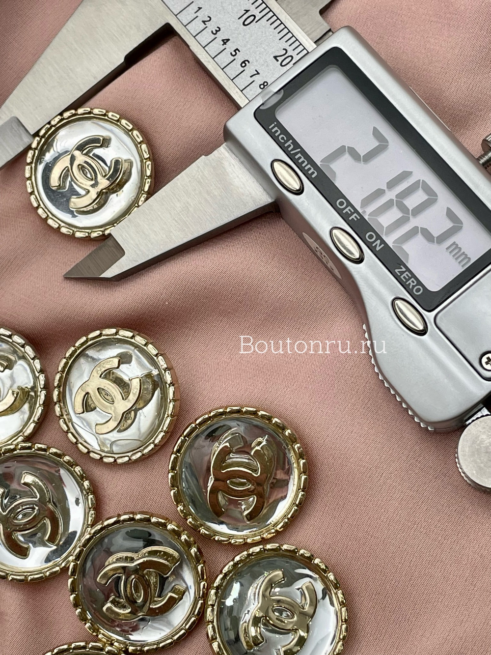 Пуговицы Шан. золотистые зеркальные (скидка)