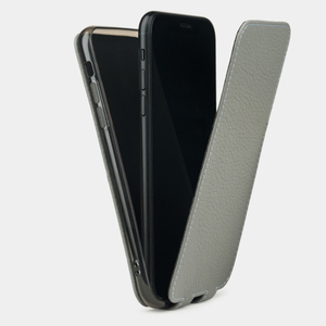 Чехол кожаный для iPhone X/XS серого цвета