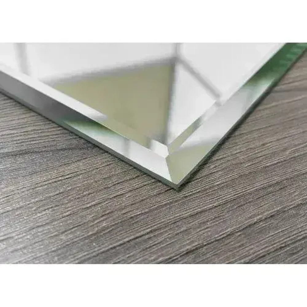 Зеркальная плитка с фацетом 20 х 20 см