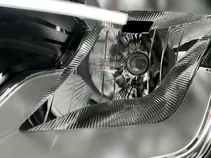 Битая Фара левая Geely Coolray (19-24) галоген