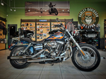 Mотоцикл Harley-Davidson® Dyna Super Glide Custom