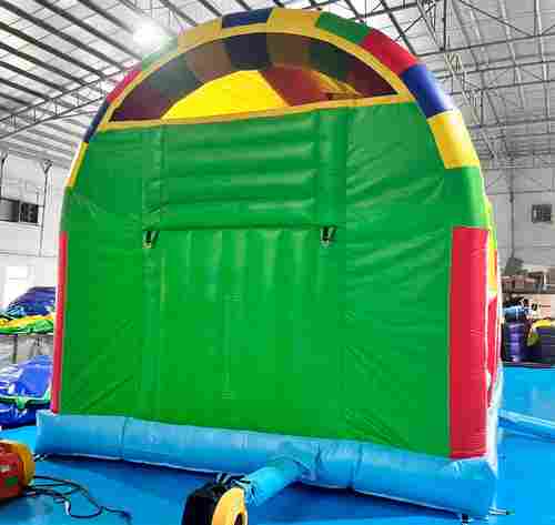 Коммерческий надувной батут «Страна Сафария» с крышей, 10x5x5 м.
