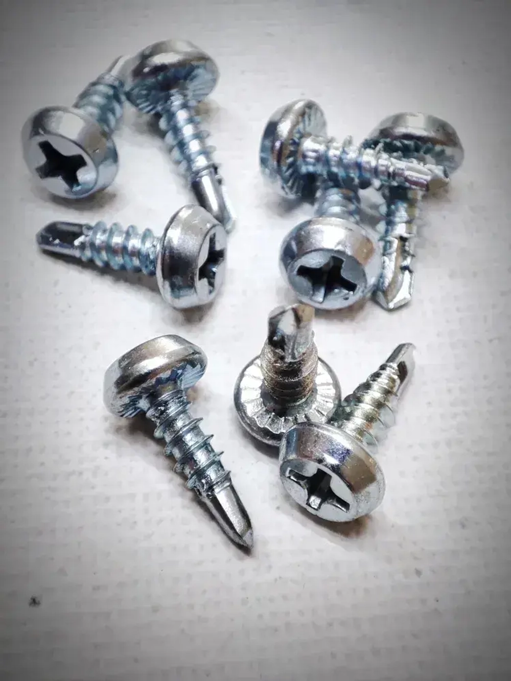 Саморез "клоп" 3,5х11мм (наконечник - сверло) - 50 штук, универсальный, оцинкованный, шлиц Ph-2