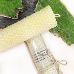 Свеча из вощины с Душицей 13 см