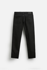 Джинсы slim fit