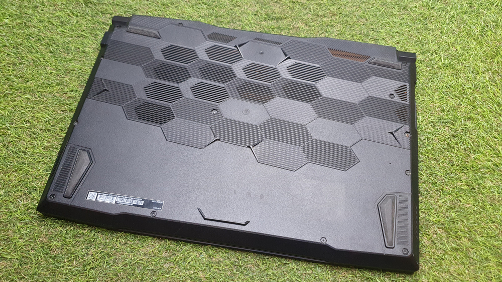 Игровой MSI i7-12/16Gb/RTX 3070 8Gb/FHD/144 Hz/Katana GF76 12UG-066XRU 9S7-17L322-066/ Windows 10