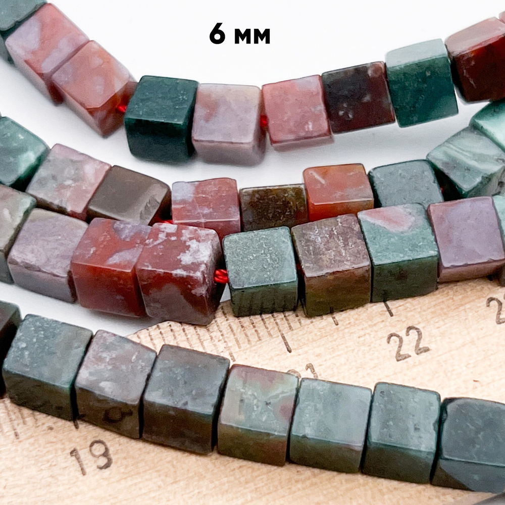 "Индийский агат" бусины (халцедон), куб, размер около 6-6,5 мм, цена за 15 шт (1/4 нити)