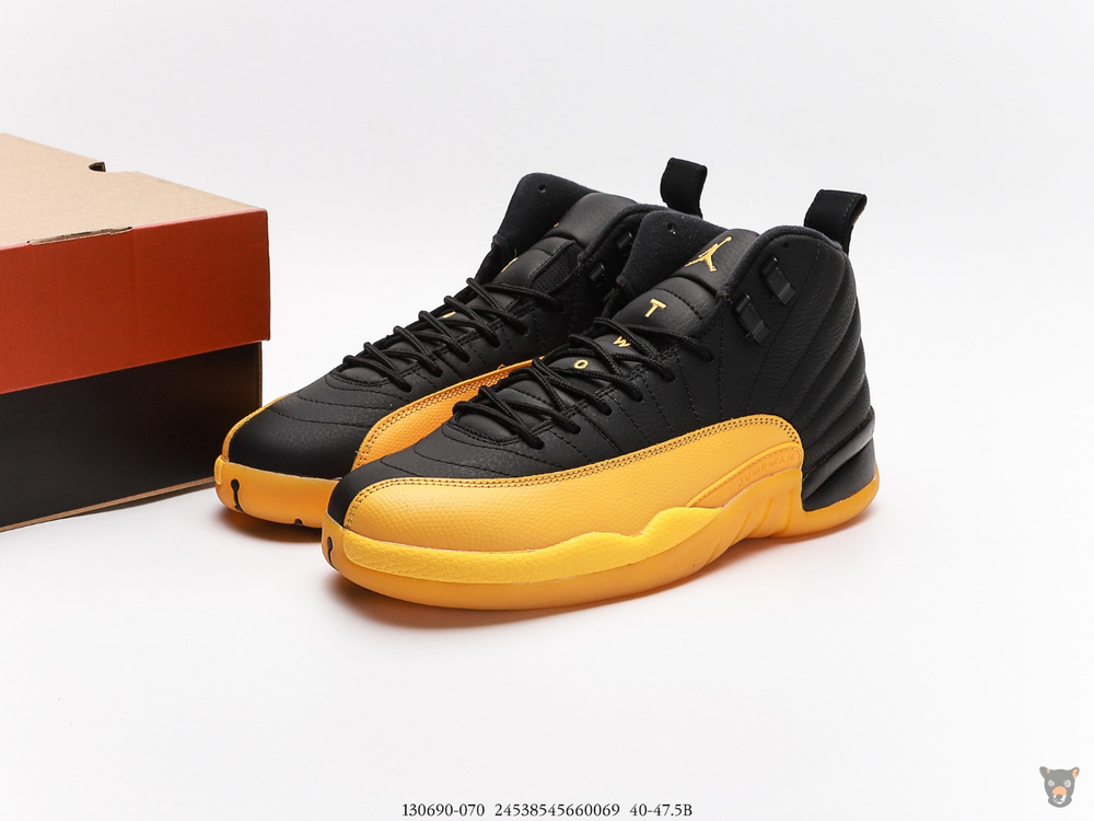 Кроссовки Nike Air Jordan 12 "University Gold"