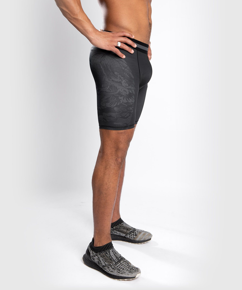 Компрессионные шорты Venum YKZ21 Black/Black