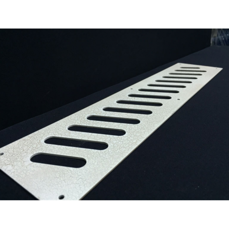 Вентиляционная решетка в подоконник для батареи DECOR/плоская/АЛ/2 мм