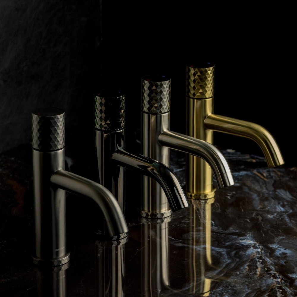 Смеситель для раковины Boheme Stick 121-SGM Shine Gun Metal DIAMOND