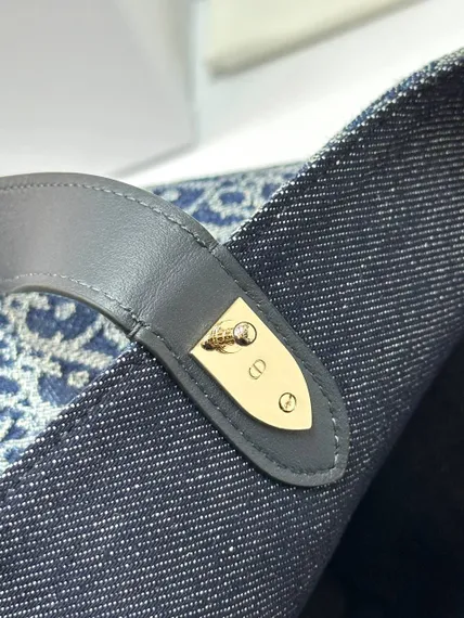 Сумка Dior Toujours Жаккард Denim Dior Oblique синего цвета