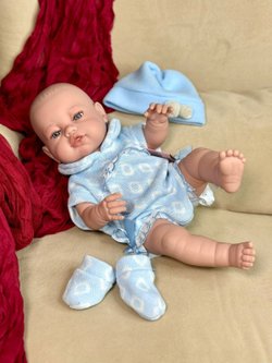 Кукла Berbesa виниловая 42см Recien Nacido с пледом (5117K)