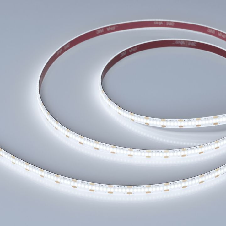 Светодиодная лента герметичная Arlight 5W/m 360LED/m CSPSMD холодный белый 5M COB-SE-X360-8mm 5V 041708