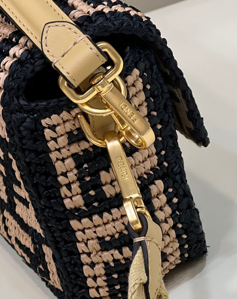 Fendi Baguette 27 cm