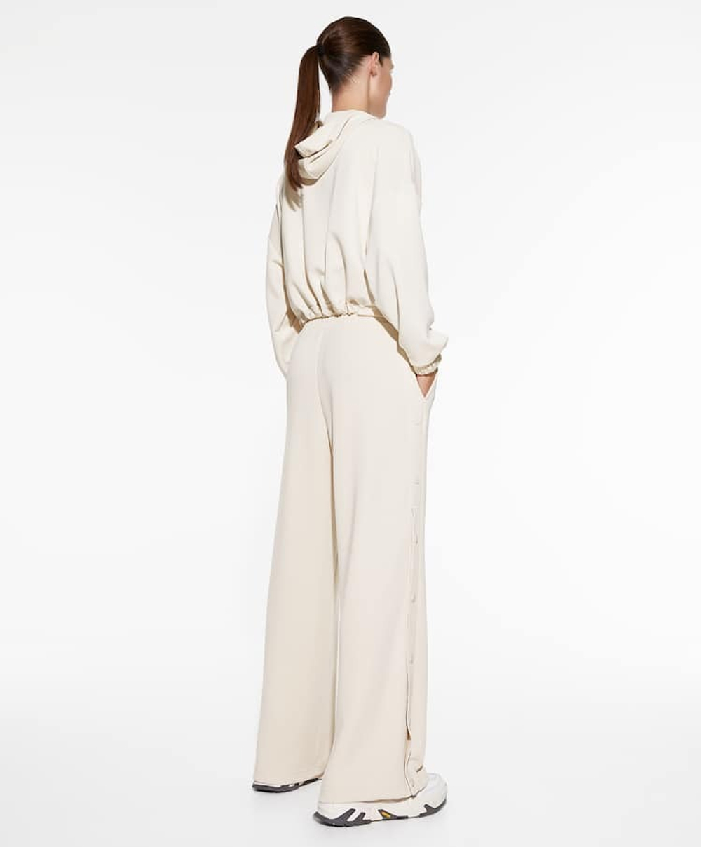 Oysho soft touch fluffy 2025
