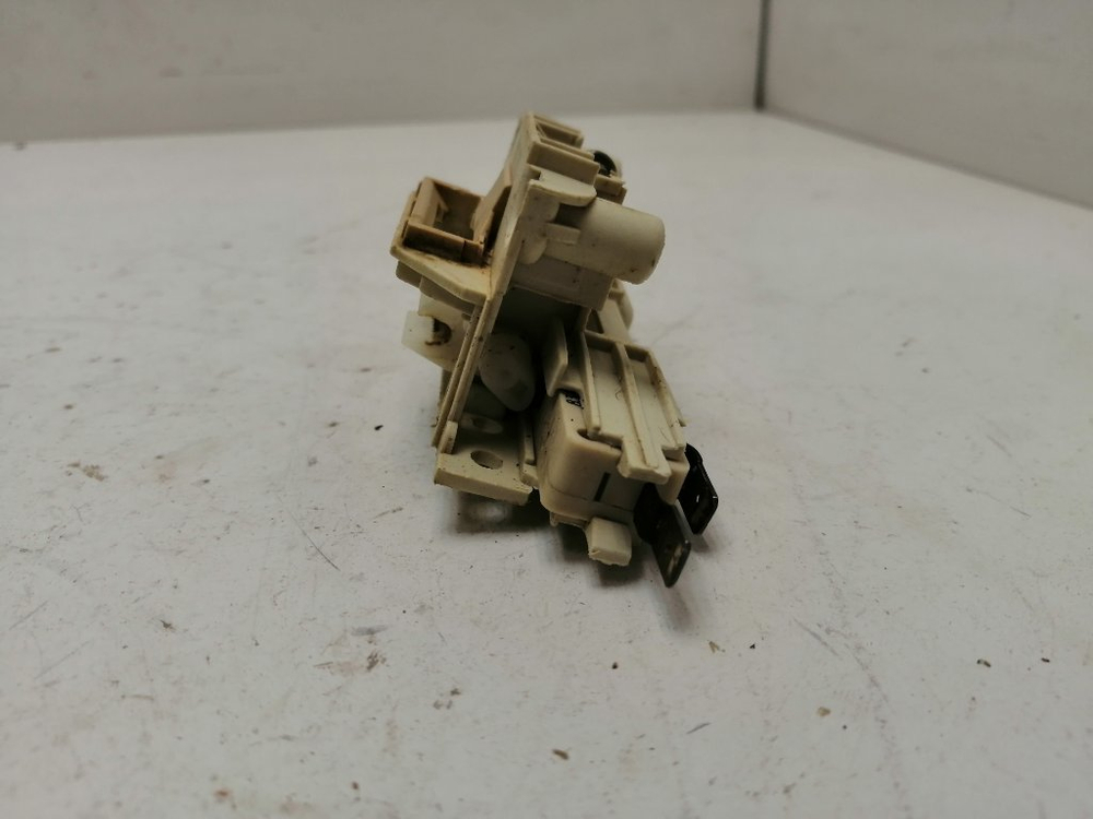 CDI9P50-40 ктп13 Замок двери для посудомоечной машины Candy CDI9P50-40 б/у