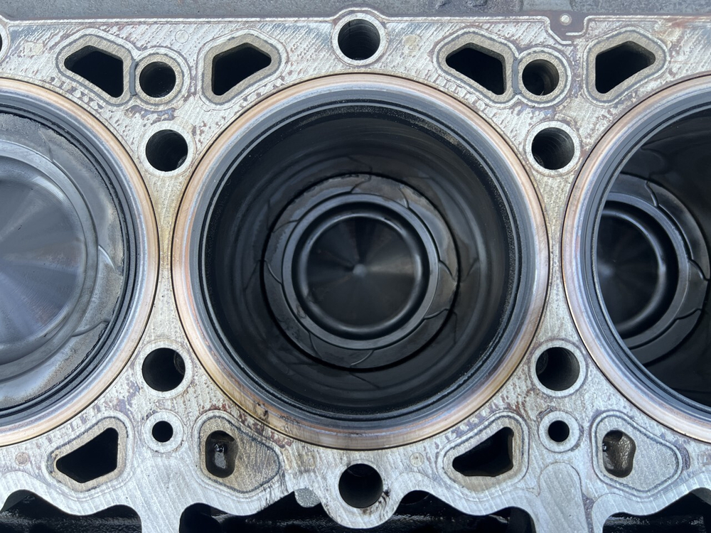 Шорт-блок двигателя MX13 2018г.