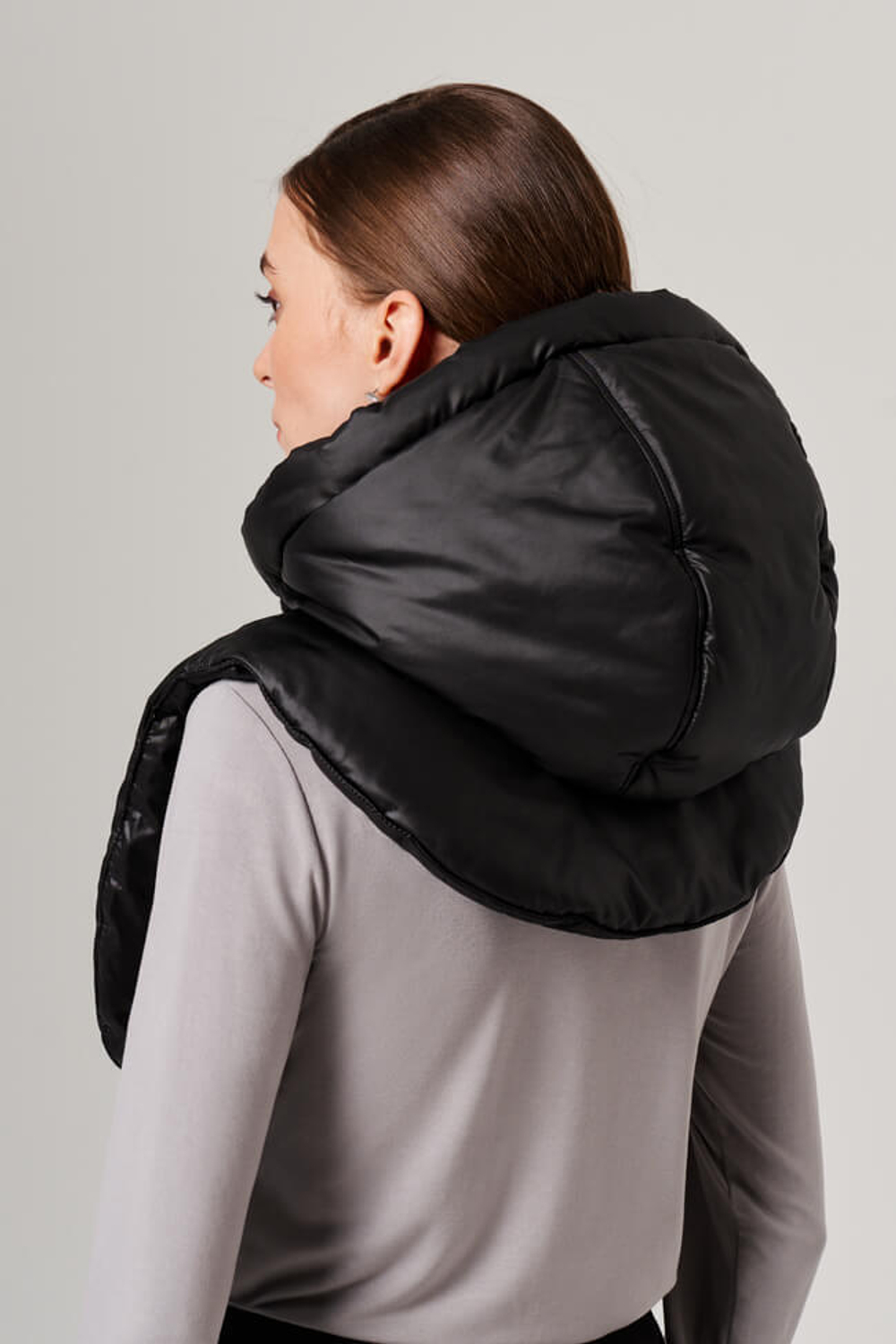 8406 Манишка женская (черный)