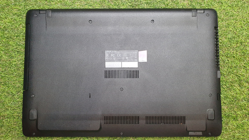 Ноутбук ASUS A8/4Gb/X550ZA-XO013H 90NB07A2-M00130/Windows 10