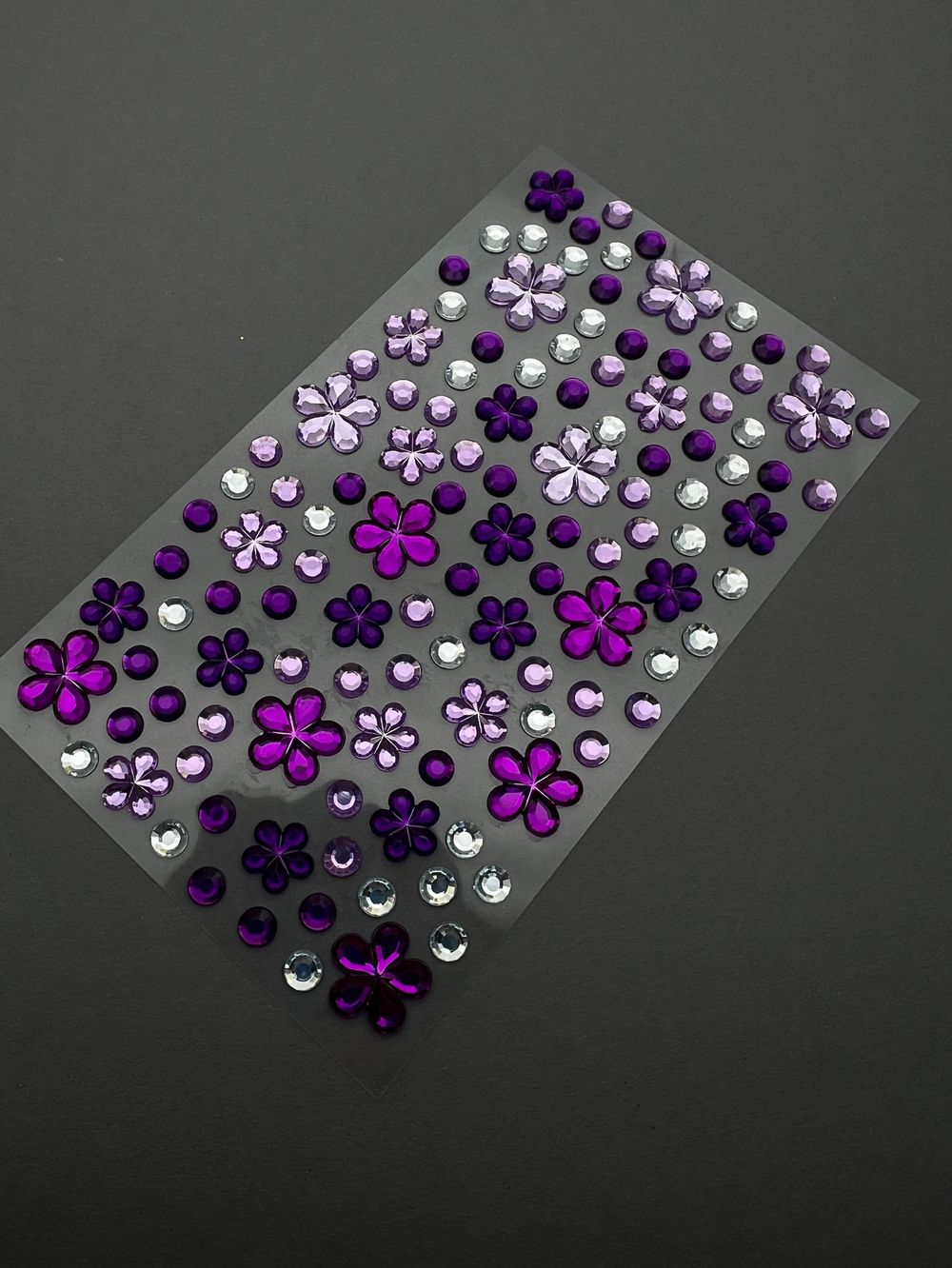 1842 Наклейки для ногтей, лица и тела микс с цветочками фиолетовые