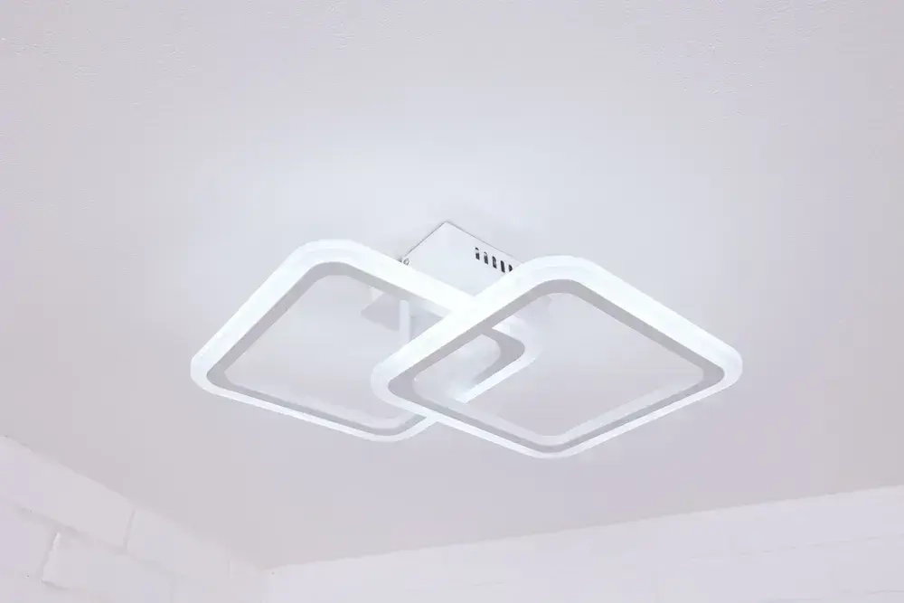 Люстра потолочная светодиодная Corpo 4030 , LED, цвет белый. Люстра с пультом управления, мощность 52 Вт. Светильник потолочный. Площадь освещения до 15 м2