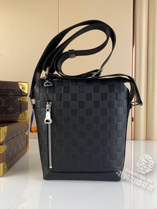Сумка через плечо Louis Vuitton Discovery BB