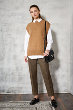 22483 Жилет женский (кэмел)