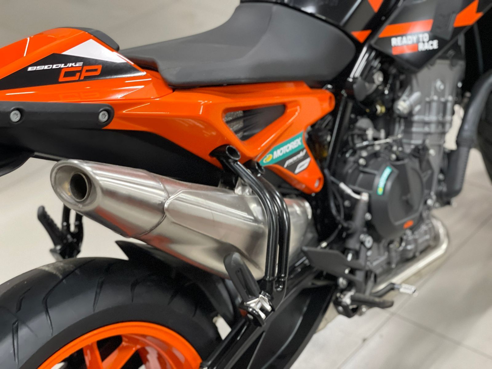 KTM 890 DUKE GP, 2022