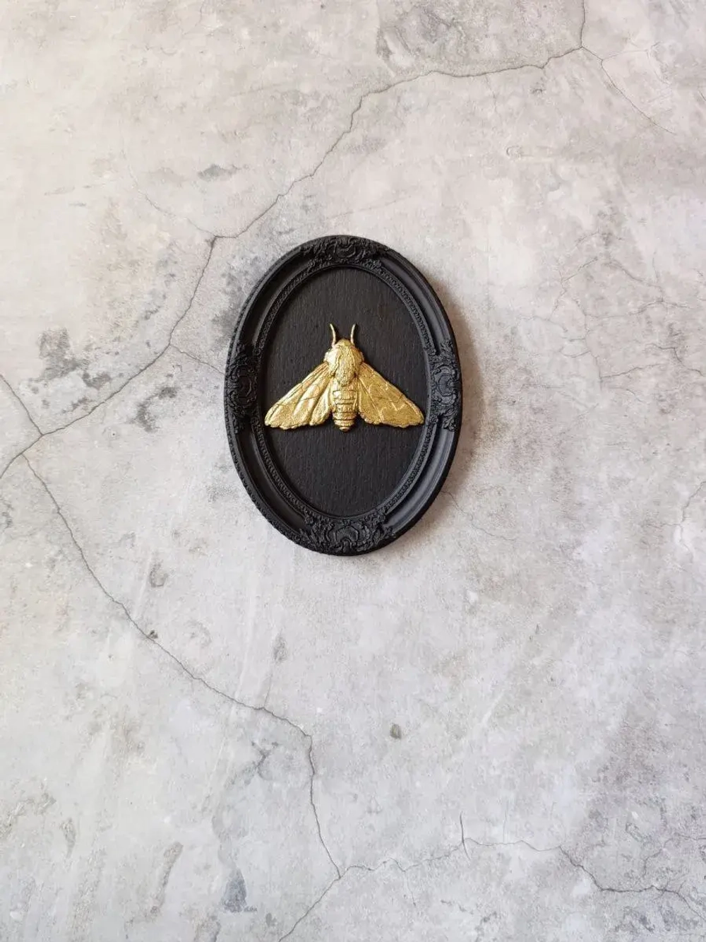 Барельеф на стену из гипса Мотылек