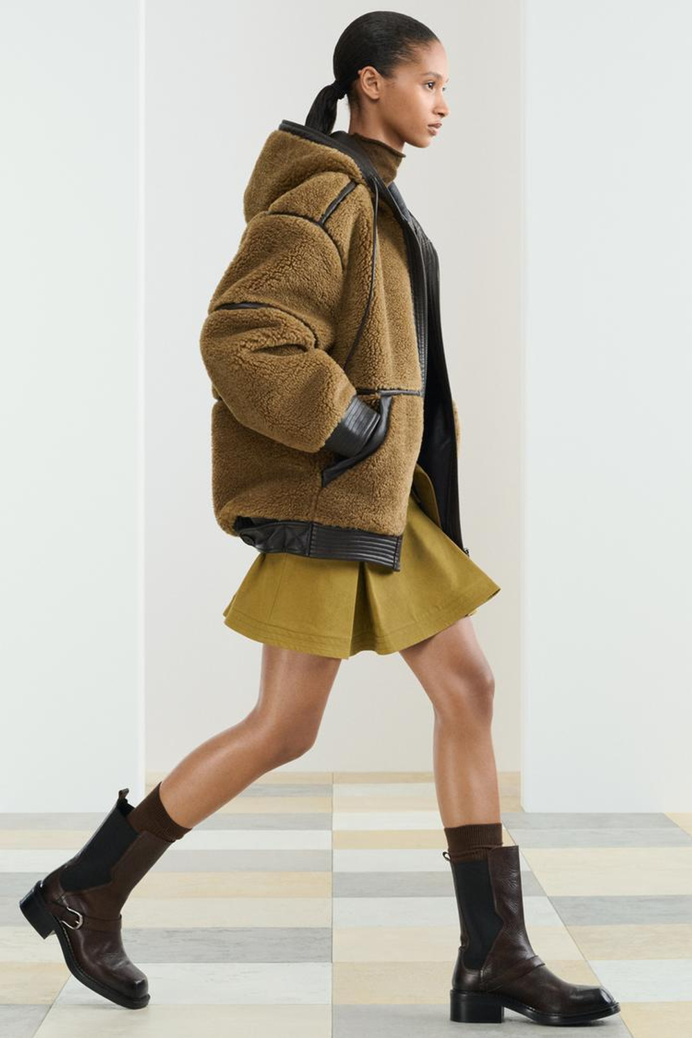 ZARA КУРТКА С КАПЮШОНОМ, КОРИЧНЕВЫЙ