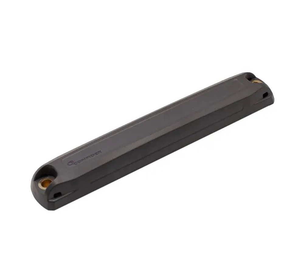 Корпусная UHF RFID метка Confidex Survivor 3001137 (дальность 18 м) Anti-Metal