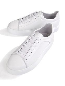 Демисезонные белые кеды из кожи для женщин