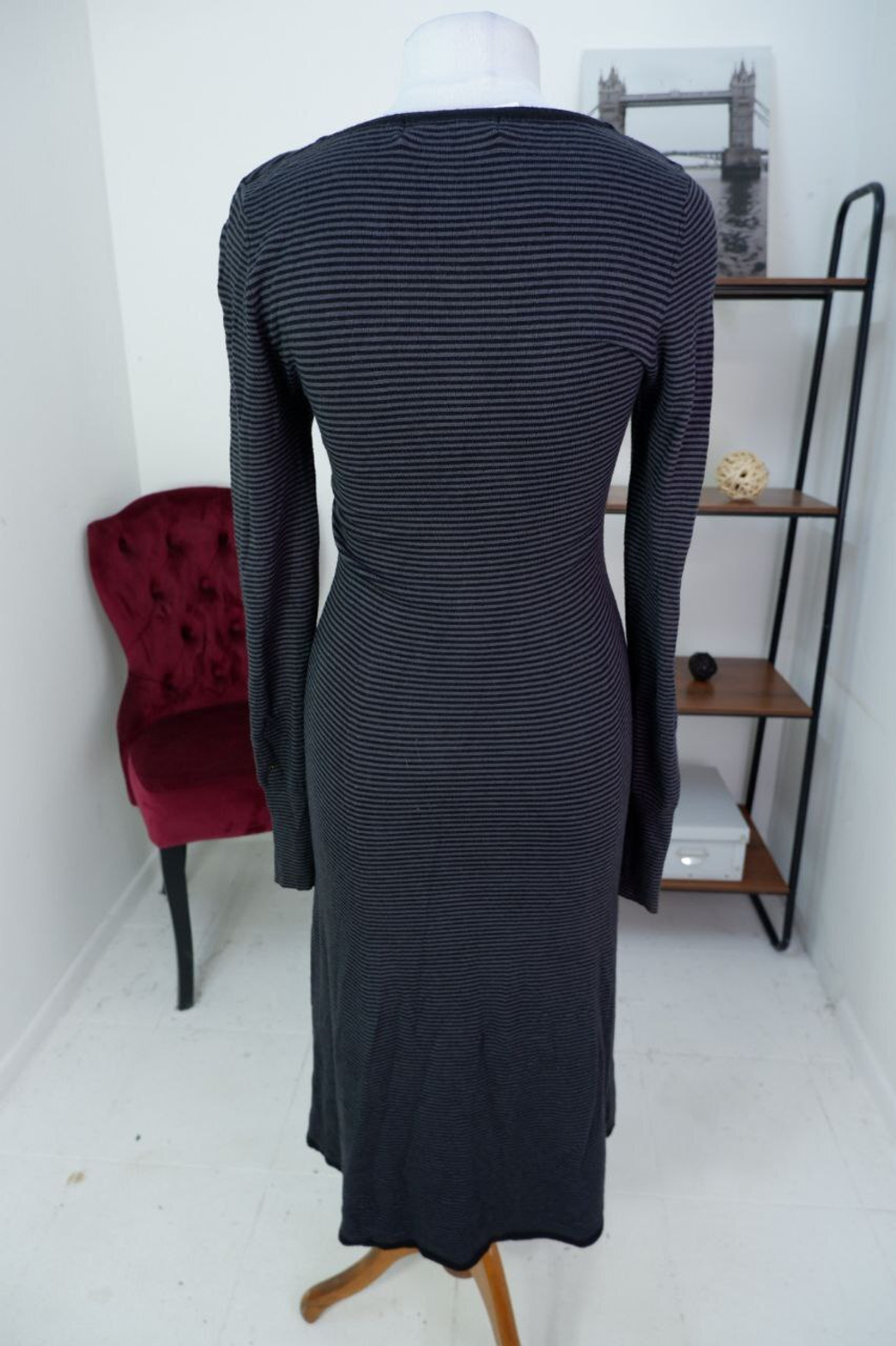 Платье ZARA трикотажное в полоску 44 размер