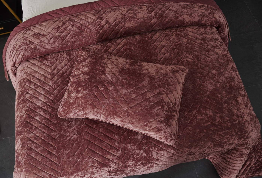 Покрывало 240х260 и 2 наволочки 50х70 Sofi De MarkO Фернанд терракот