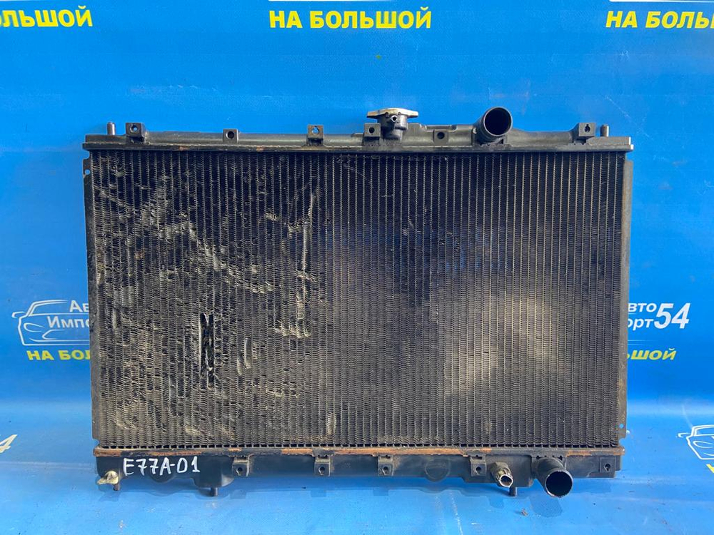 Радиатор двигателя MITSUBISHI GALANT 1992