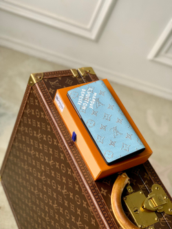 Louis Vuitton Brazza Wallet